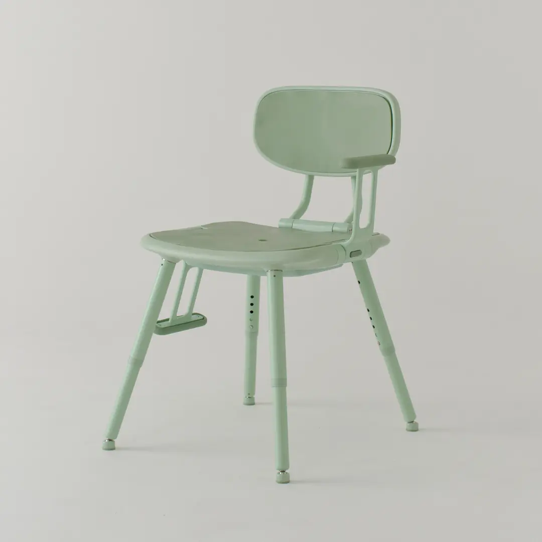Oasis Chair in Green, one armrest upright one armrest packed